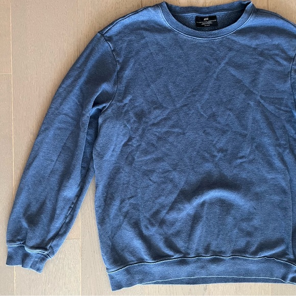 H&M Dark Blue Regular Fit Long Sleeve Sweatshirt - Picture 3 of 11